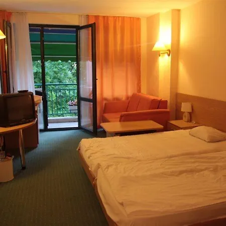 Sunshine Magnolia And Hotel 3*